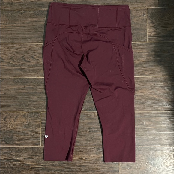 lululemon athletica Burgundy High-Rise Crop Leggings - Picture 3 of 5